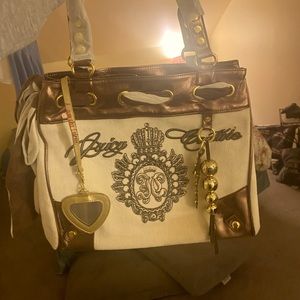 New with tags 2009ish Juicy Couture Purse